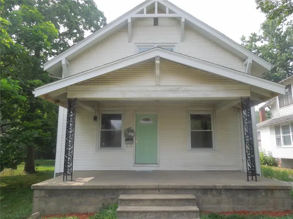 508 W Union St, Nokomis, IL 62075