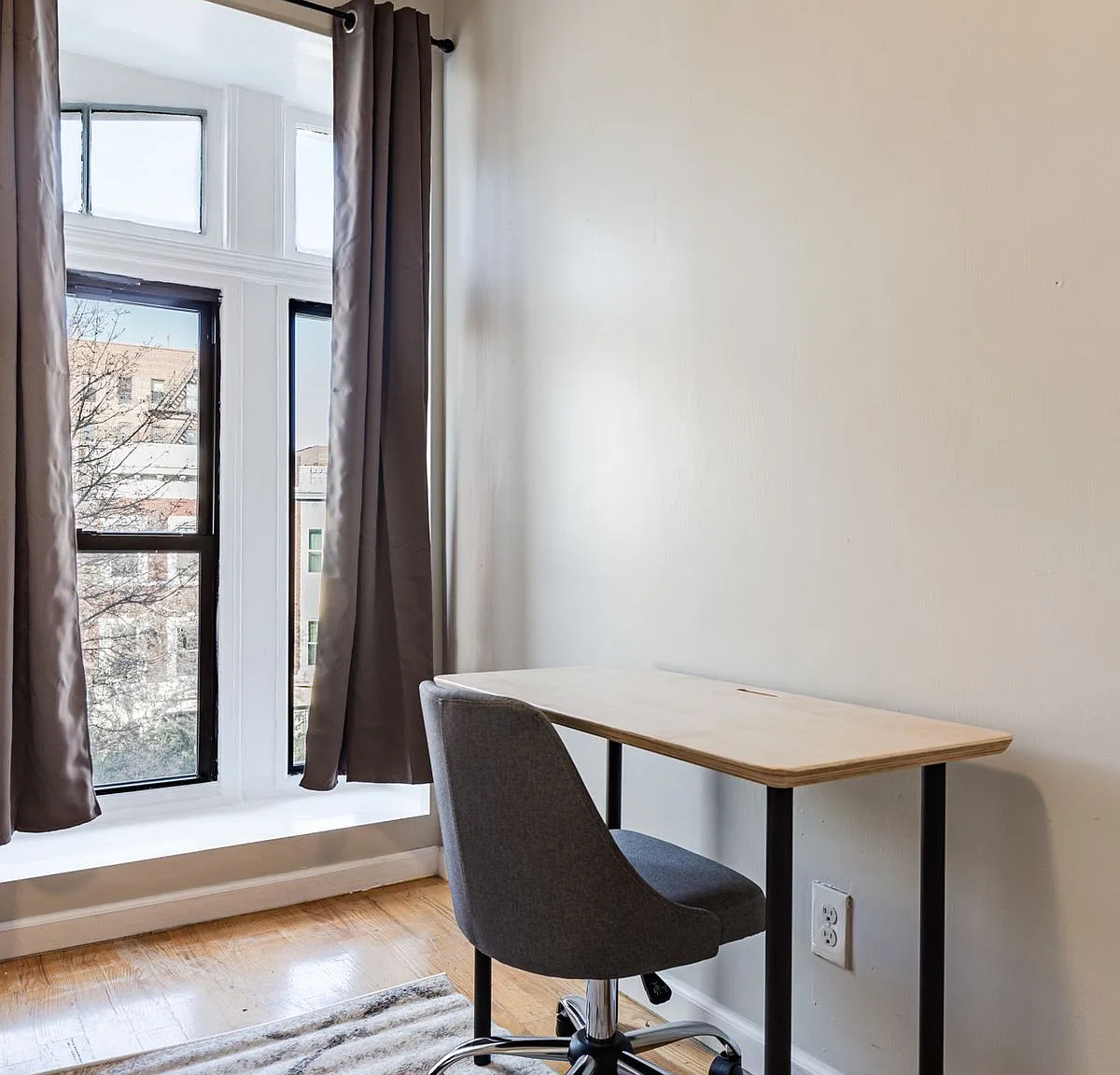 Full bedroom in 4 bed/2 bath home in Prospect Lefferts Gardens #1572 A — Photo 4