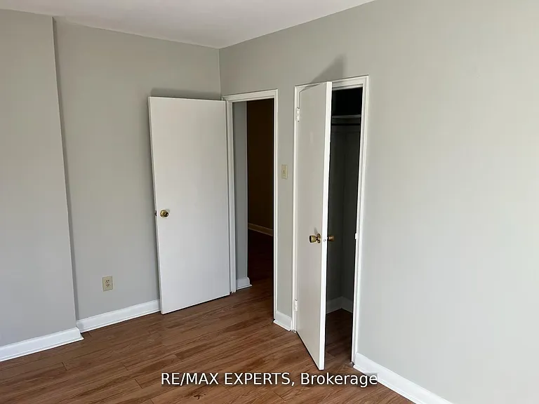 3261A Lake Shore Blvd W #102 — Photo 9