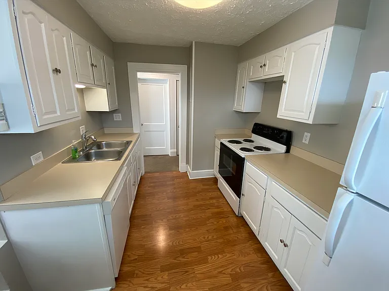 54 E Como Ave #1/2 — Photo 13