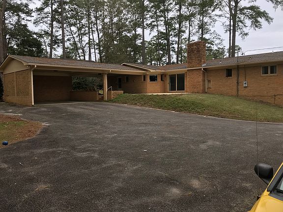 Car Port Back Yard Parking