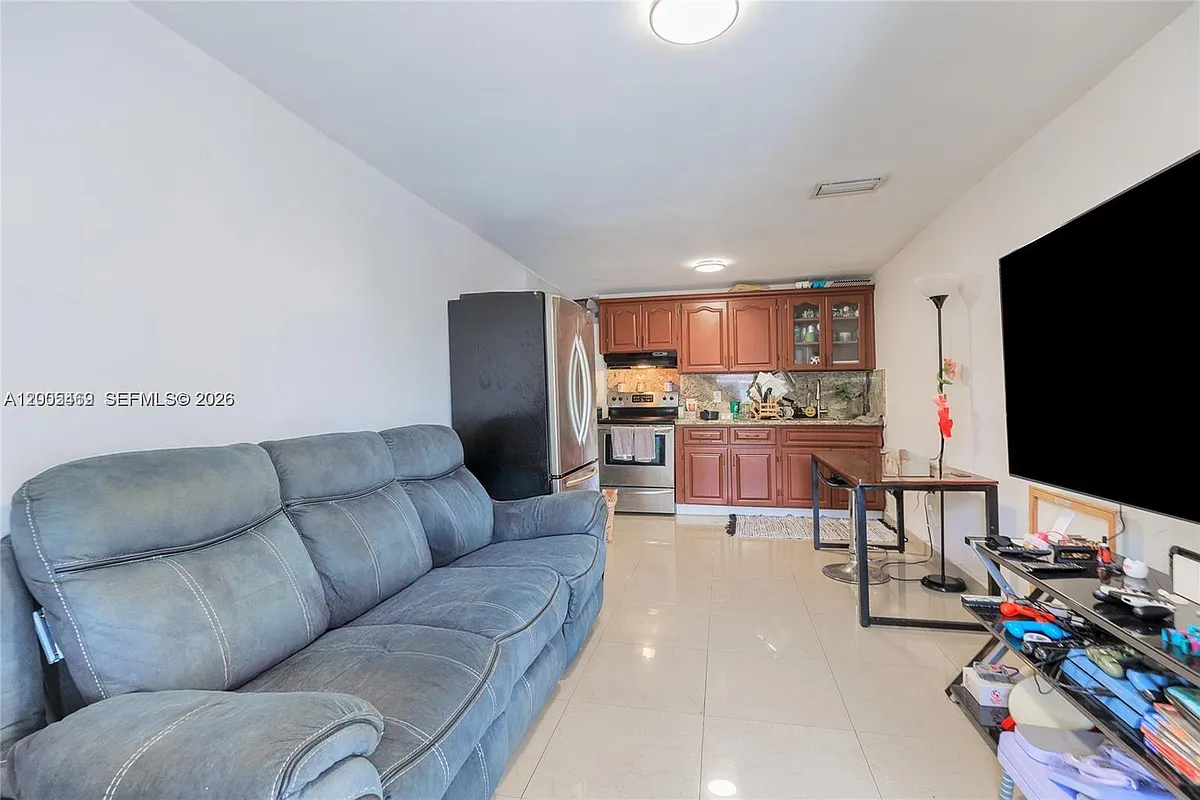 Building Photo - 14601 NW 10th Ave #2