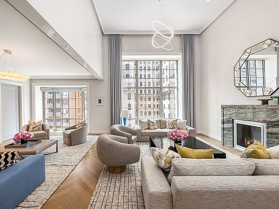 3rd image of 109 E 79th St #12W