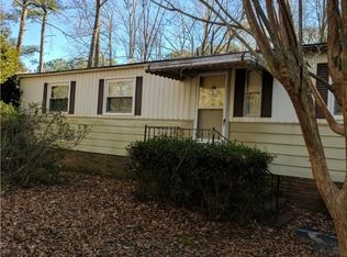 100 Chesapeake Dr, Gwynn, VA 23066