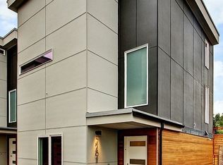 328 NW 41st St #B, Seattle, WA 98107