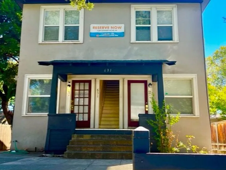 631 W 5th St — Photo 9