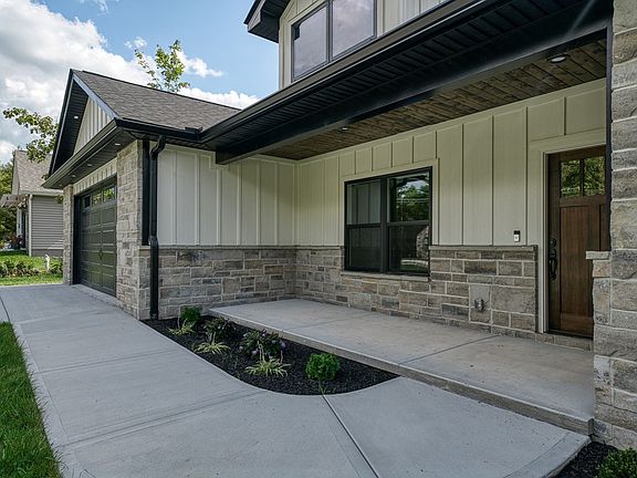 5th image of 124 Hawes Cir