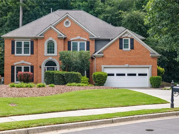 1300 Tahoe Pines Cir, Alpharetta, GA 30005