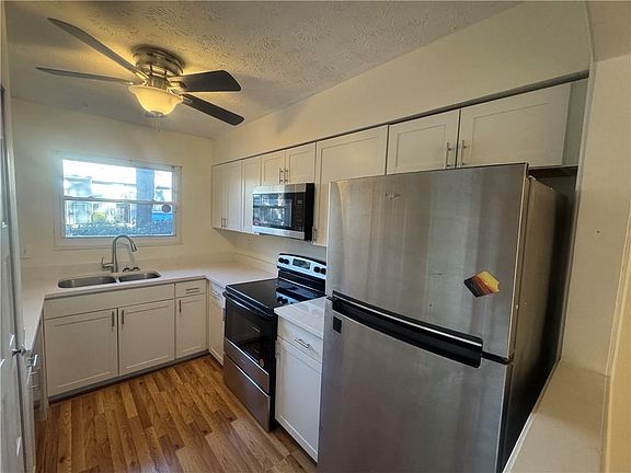 4th image of 3563 Splinterwood Rd