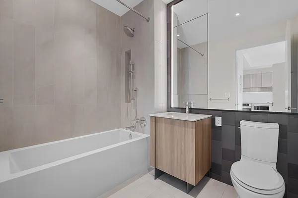 Rented by REAL New York | media 7