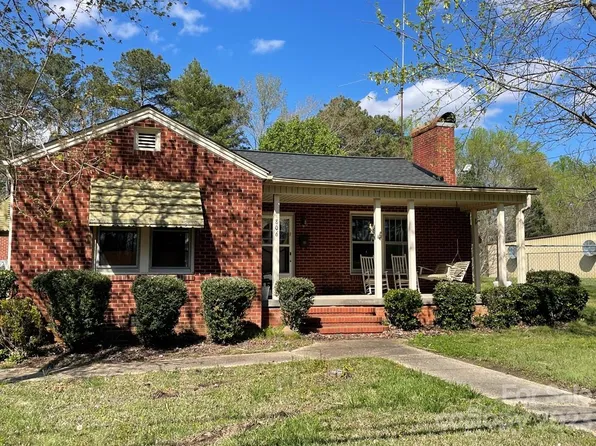 806 Eldorado St, Troy, NC 27371