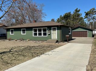 851 Marshall Rd, New Richmond, WI 54017