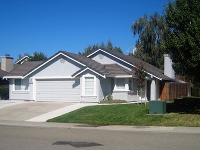8420 Falcon View Dr, Antelope, CA, 95843