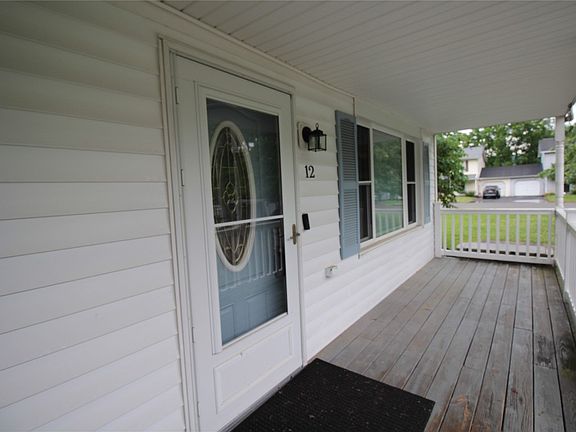 2nd image of 12 Williams Pl