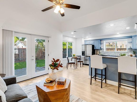 5th image of 731 Newport Way