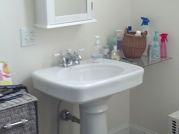 4th image of 7 Hillcrest Dr Unit 4