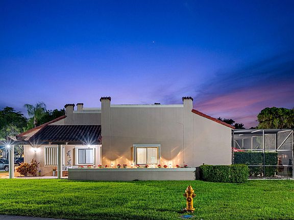 4th image of 3530 Torremolinos Avenue #A-31