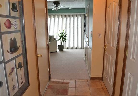 3rd image of 5930 S 32nd St