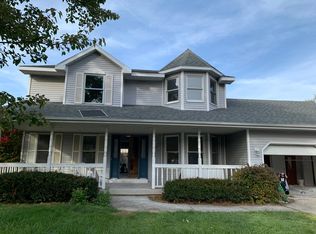 513 Mallard Dr, Chatham, IL 62629