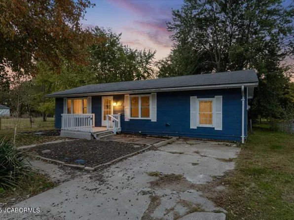 303 Academy St, Clarksburg, MO 65025