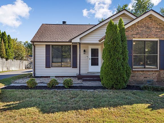 4th image of 320 Raindrop Ln
