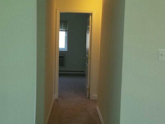 4th image of 100 Campbell Cir #D26