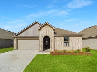 109 Station Heights Dr, Duson, LA 70529