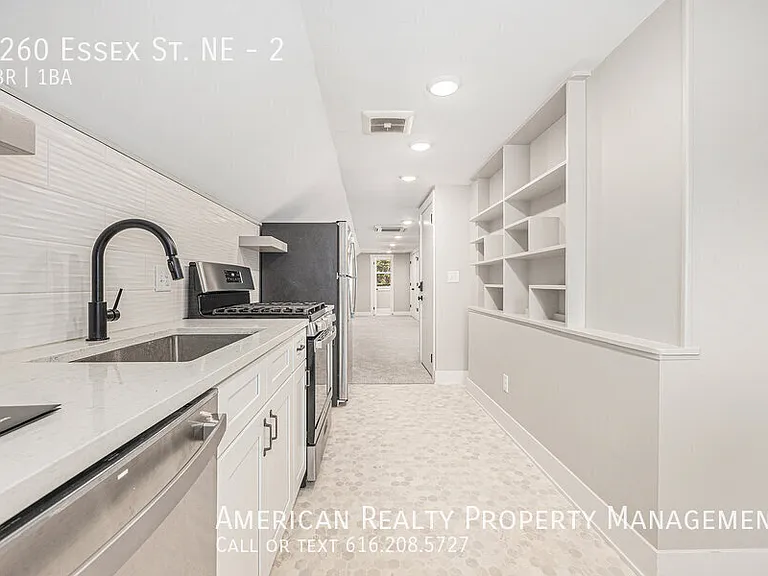 3260 Essex St NE #2 — Photo 4