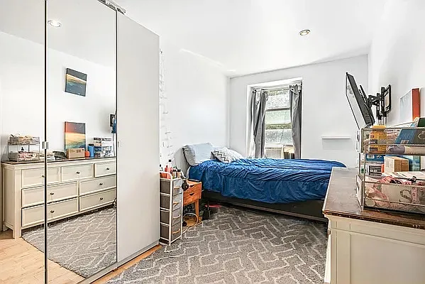 Rented by Oxford Property Group | media 17