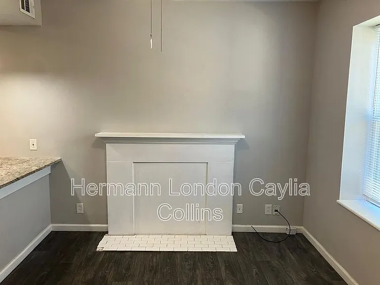 3856 Folsom Ave #1F — Photo 2