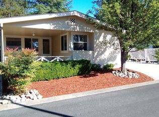 1824 Tamarac Ln, Grants Pass, OR 97527