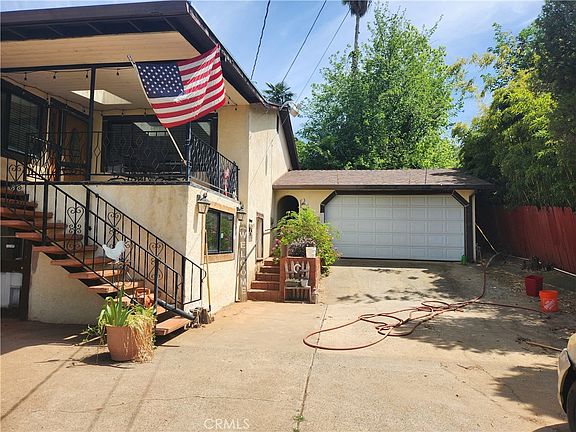 3rd image of 105 Pinedale Ave