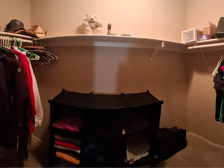 121 Logansberry Ln — Photo 18