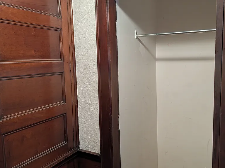 Coat closet