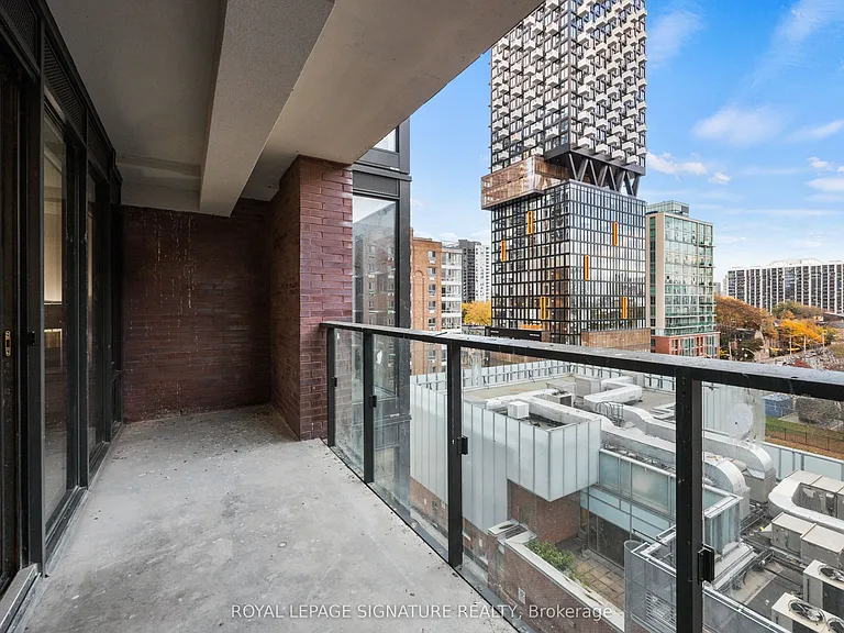 47 Mutual St #506 — Photo 19