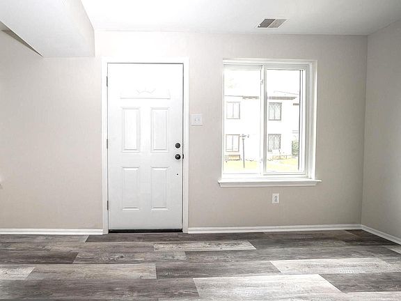 4th image of 5200 Hilltop Dr APT K14