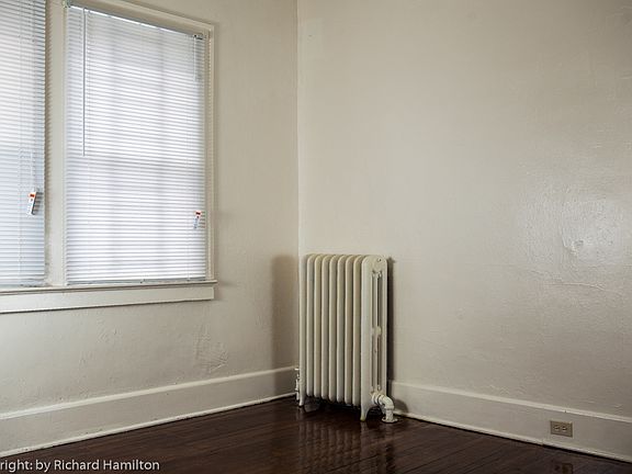 4th image of 3112 Parkwood Ave