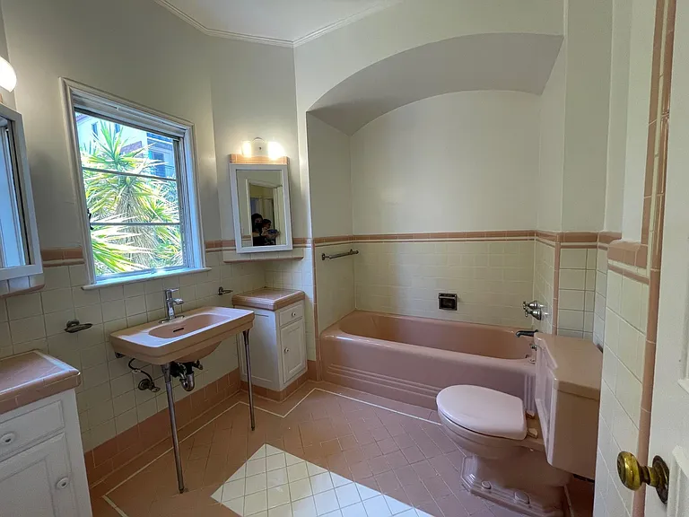 10804 Lindbrook Dr — Photo 9