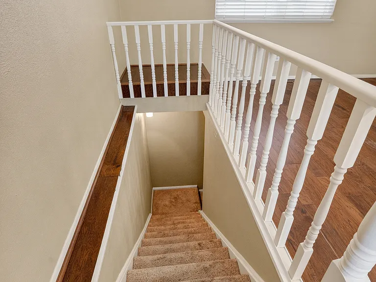 19054 W 61st Pl — Photo 16