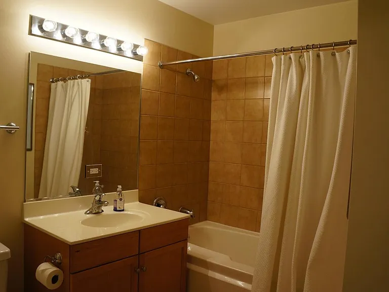 2nd Bathroom