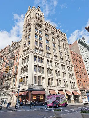 Sold by Sotheby's International Realty | media 1