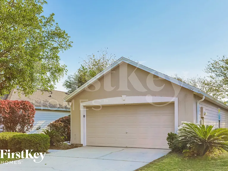2089 W Lymington Way — Photo 3