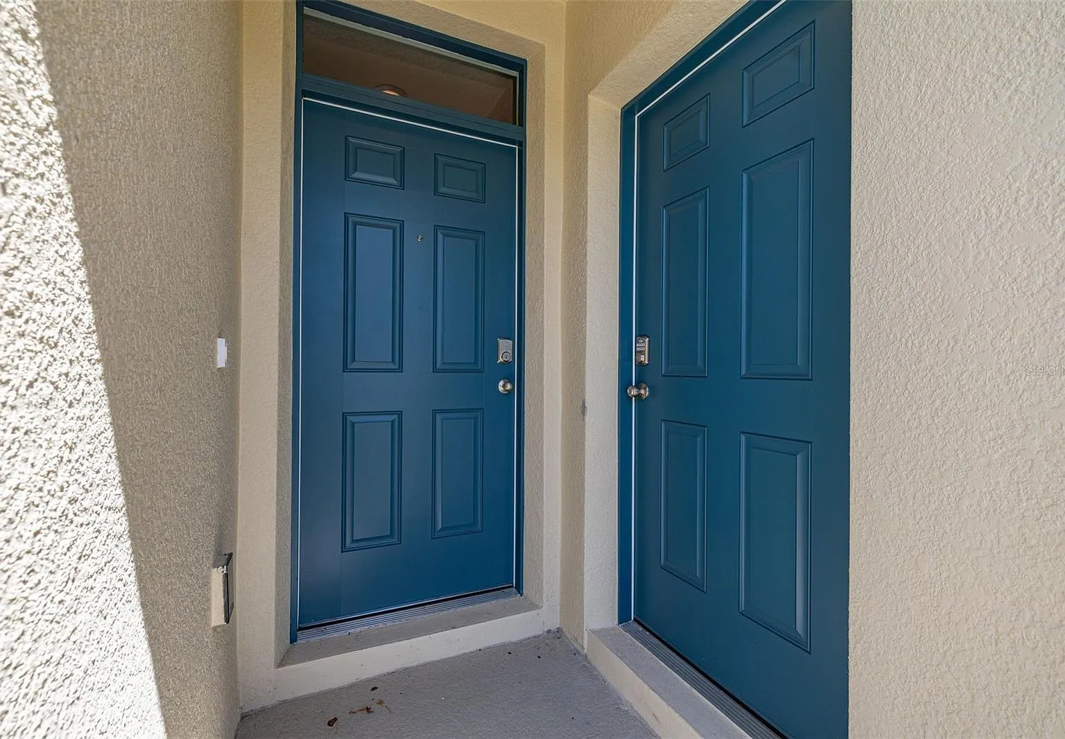 3 bed, 2.0 bath, 1032 sqft, $2,300 — Photo 3