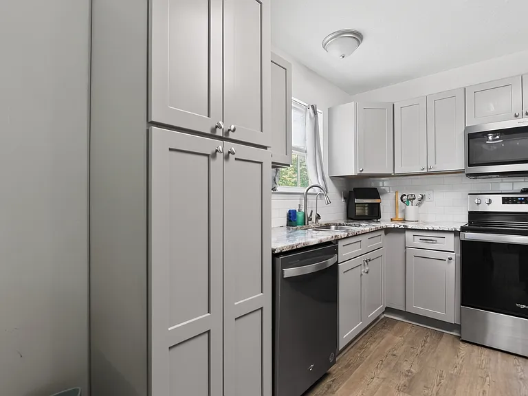 5282 Kervin Rd — Photo 13