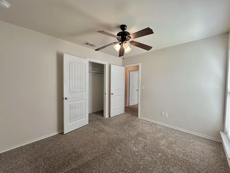 7415 103rd St — Photo 4