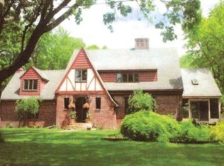 17 Wyman St, Agawam, MA 01001