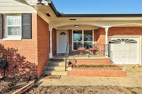 4609 N Virginia Ave — Photo 3