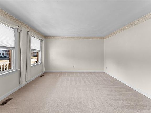 5th image of 4487 Chatham Rd