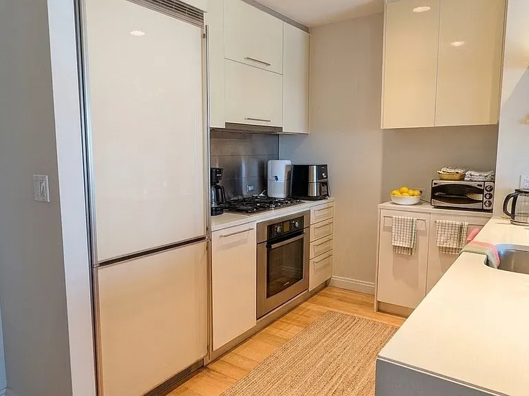 11-02 49th Ave #7L — Photo 5