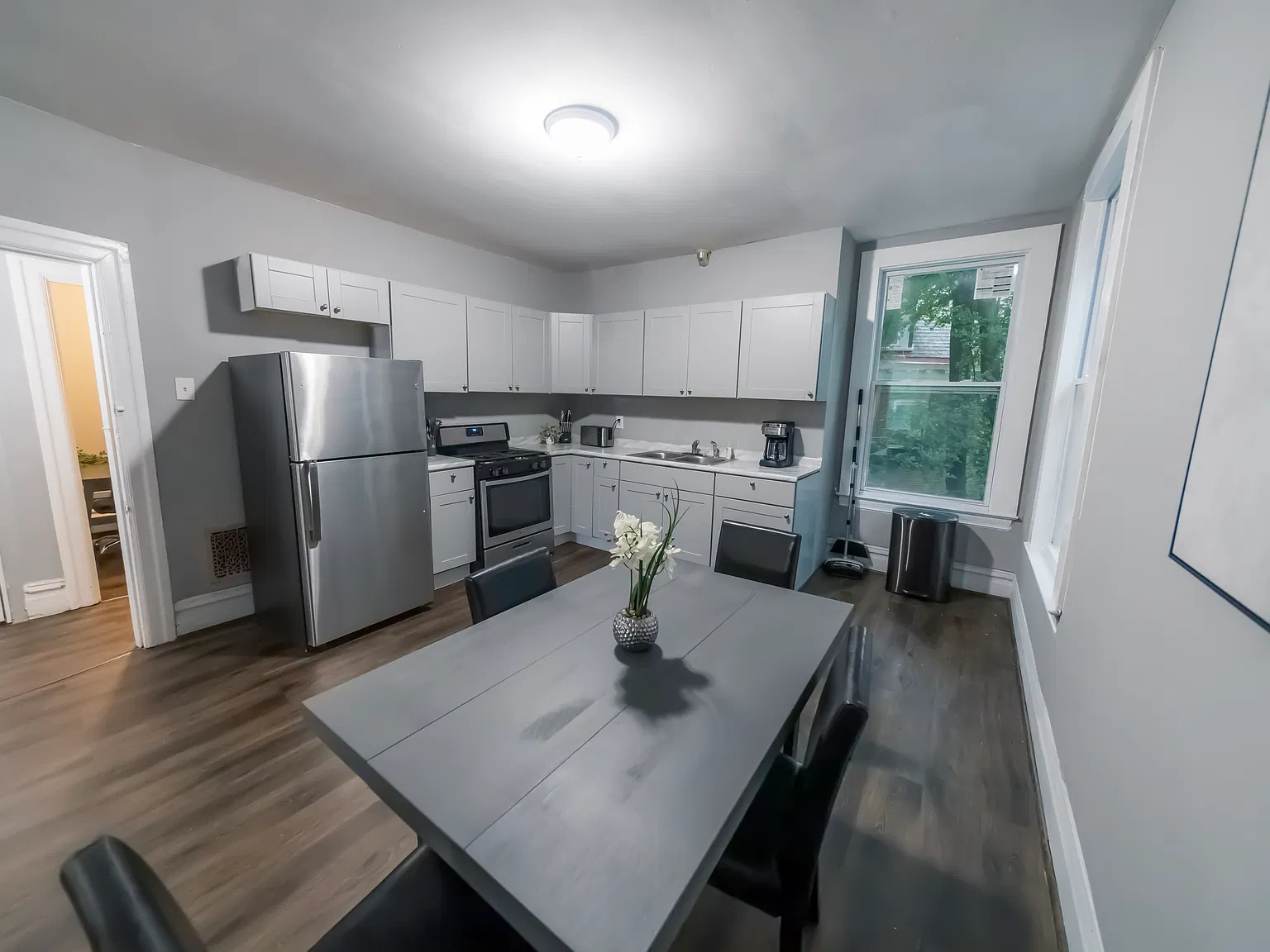 3 bed, 1500 sqft, $550 — Photo 4